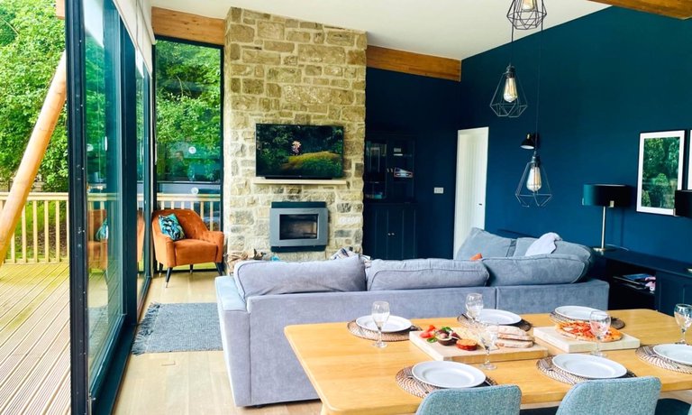 Open Plan Living, Kitchen & Dining