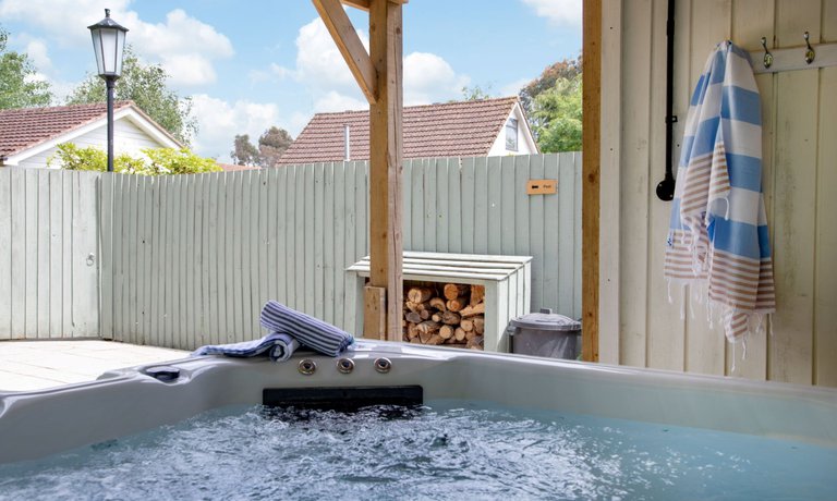 Private Hot Tub