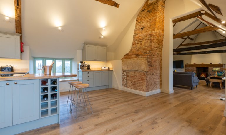 Open plan kitchen and dining area