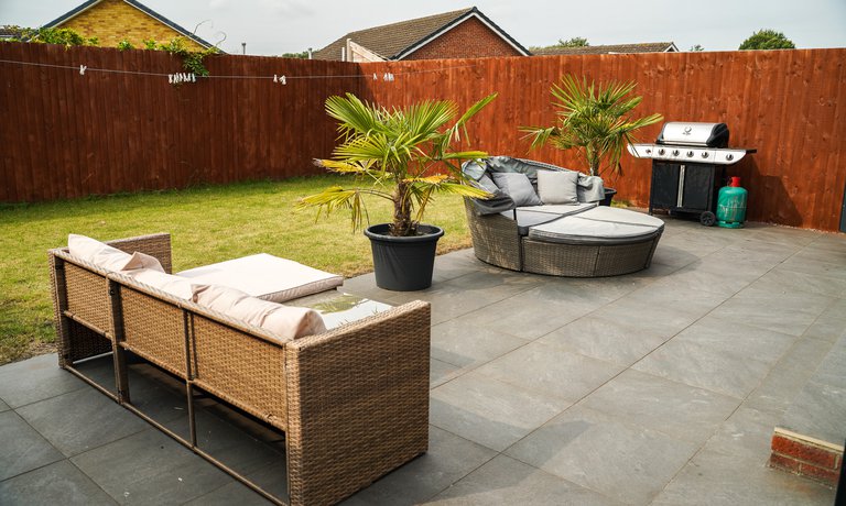 Private garden with outdoor seating & BBQ