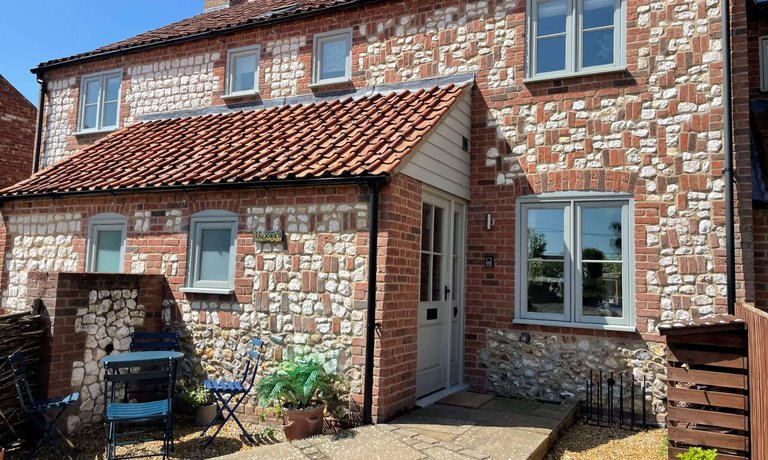 Wild Strawberry Cottage