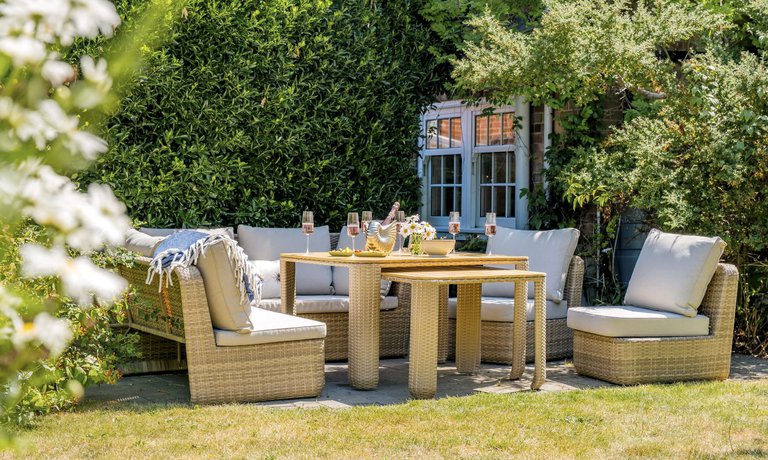 Outdoor Seating in Private Garden