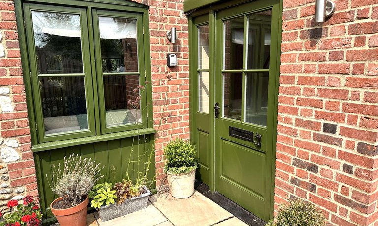 Entrance to Plum Tree Cottage